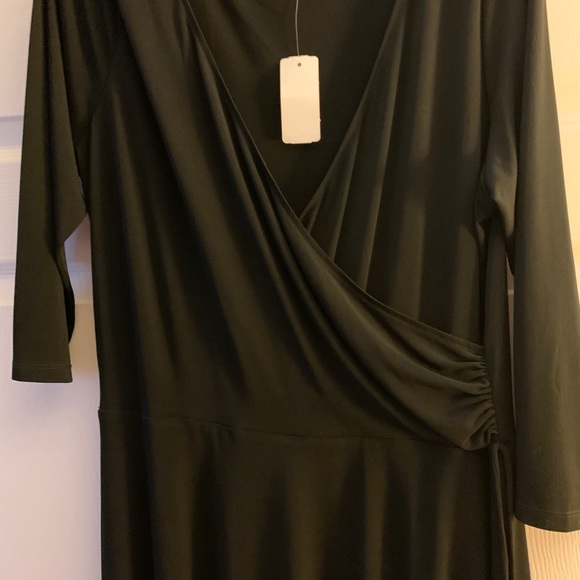 Black dress - Picture 2 of 3